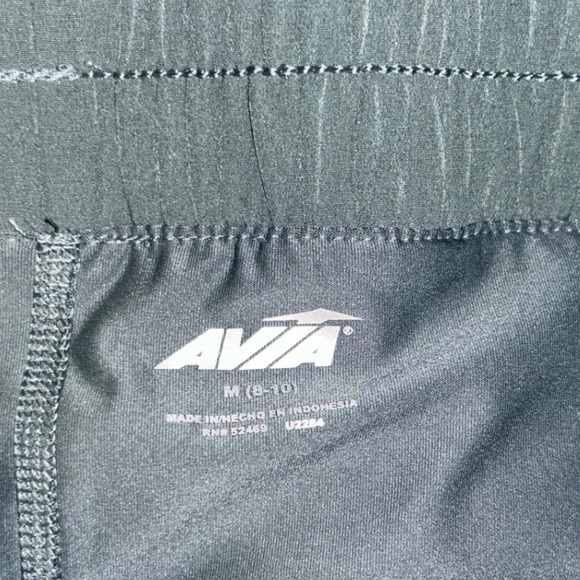 Avia Womens Smocked Waist Running Shorts Sage Green Size Medium 8-10 U2284 - Picture 6 of 6